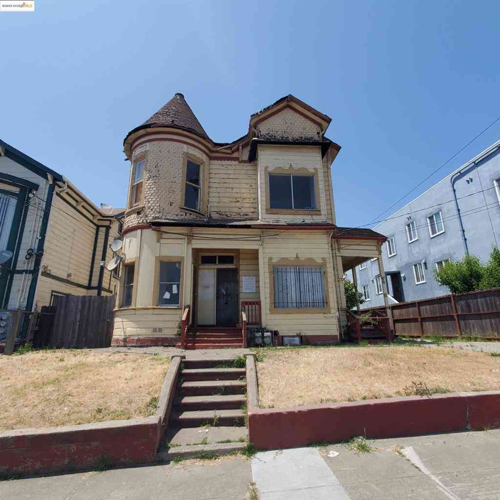 Multifamily For Sale - 1737 13th Ave<br/> Oakland, CA 94606