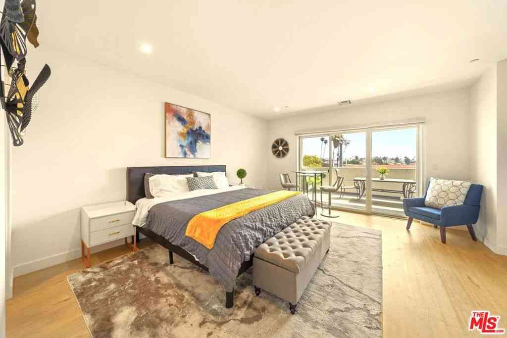 Homes For Rent - 497 N St Andrews Place<br/> Los Angeles, CA 90004