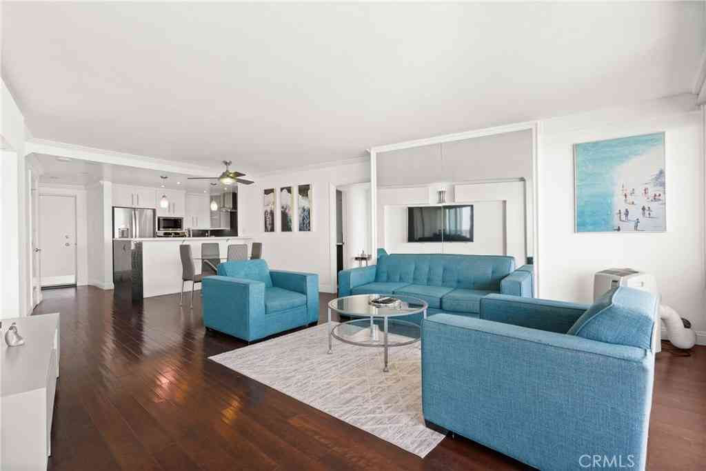 Condo For Rent - 700 E Ocean Boulevard #1104<br/> Long Beach, CA 90802