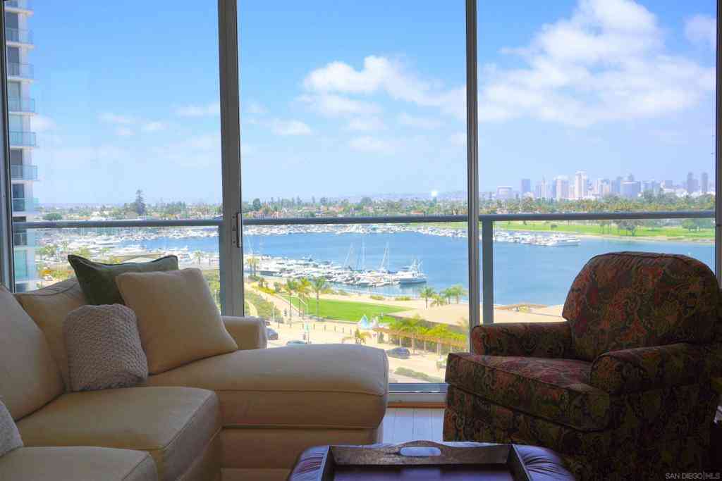 Homes For Rent - 1820 Avenida Del Mundo #808<br/> Coronado, CA 92118