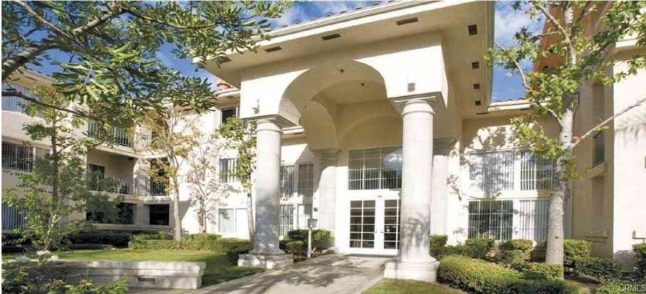 Condo For Rent - 435 S. Anaheim Hills Rd<br/> Anaheim Hills, CA 92807