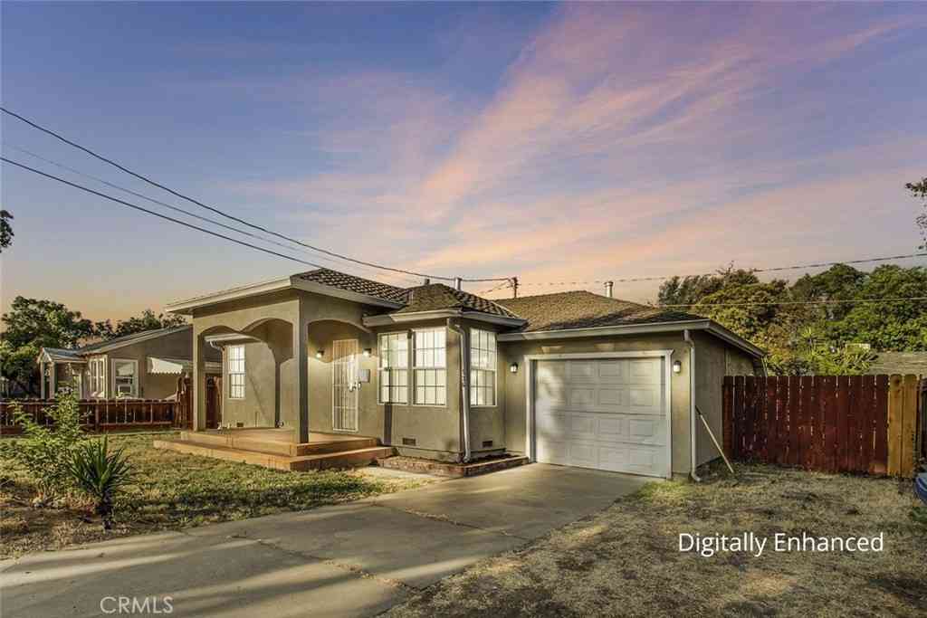 Homes For Sale - 136 Village Road<br/> Modesto, CA 95354