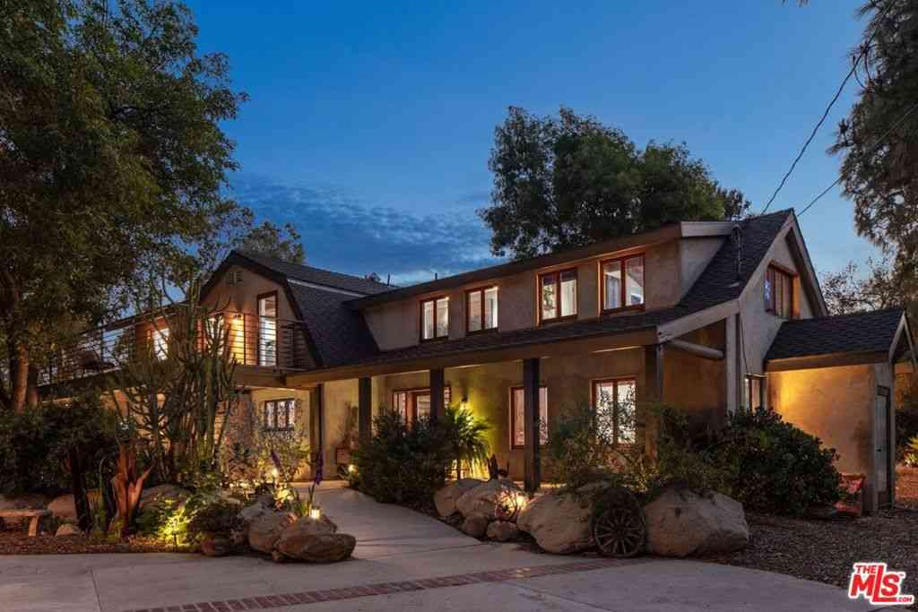 Homes For Sale - 7336 Studio Road<br/> West Hills, CA 91304