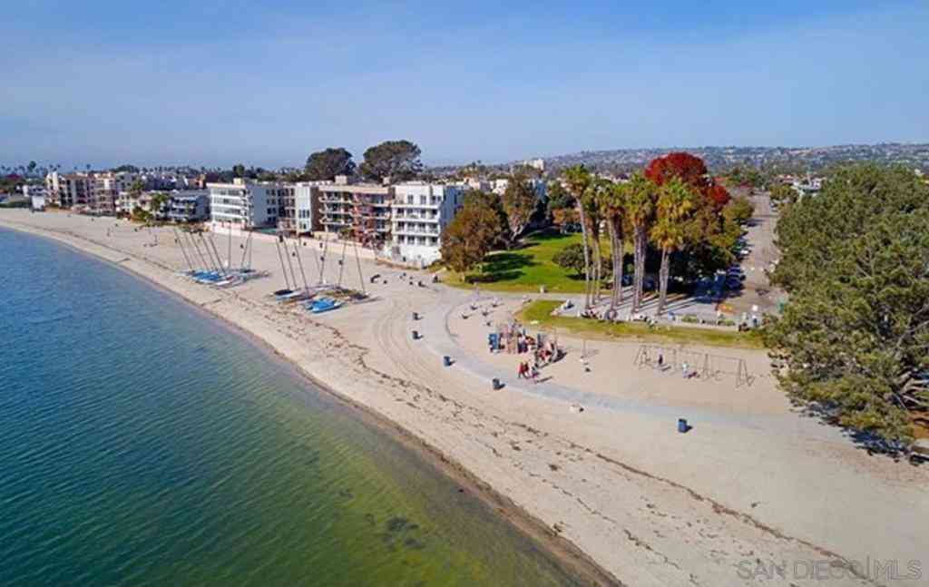 Homes For Rent - 1251 Parker Pl #1B<br/> San Diego, CA 92109