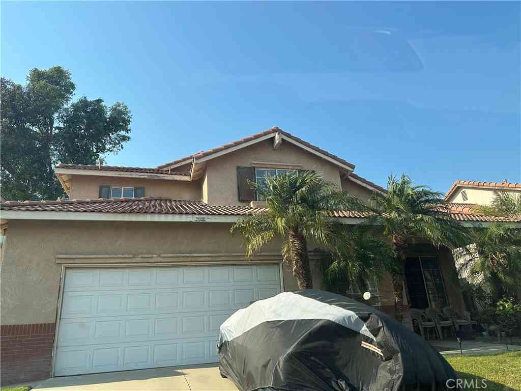 Homes For Sale - 16200 Coleen Street<br/> Fontana, CA 92337