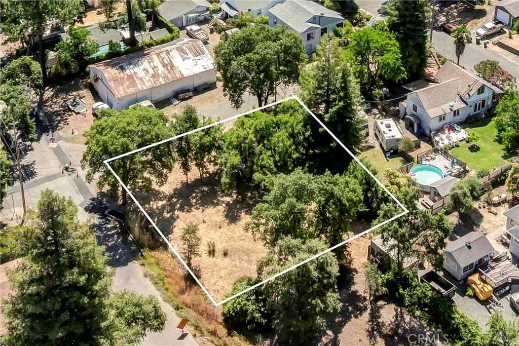 Vacant Land For Sale - 521 10th Street<br/> Lakeport, CA 95453