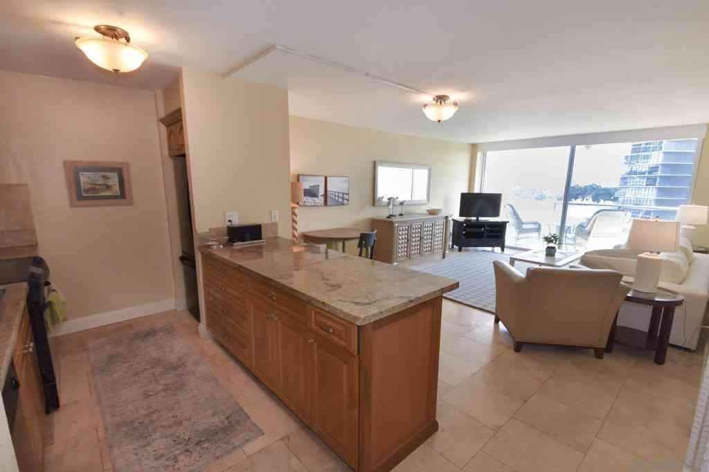 Homes For Rent - 1830 Avenida Del Mundo #UNIT 1002<br/> Coronado, CA 92118
