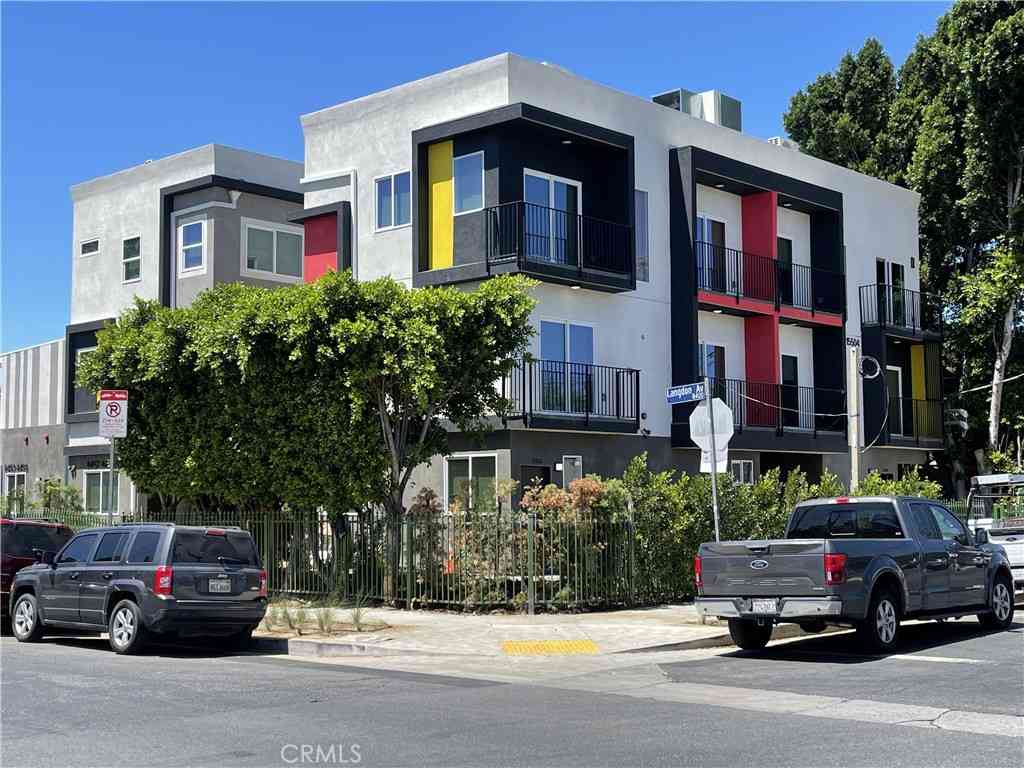 Condo For Rent - 8457 Langdon<br/> North Hills, CA 91343
