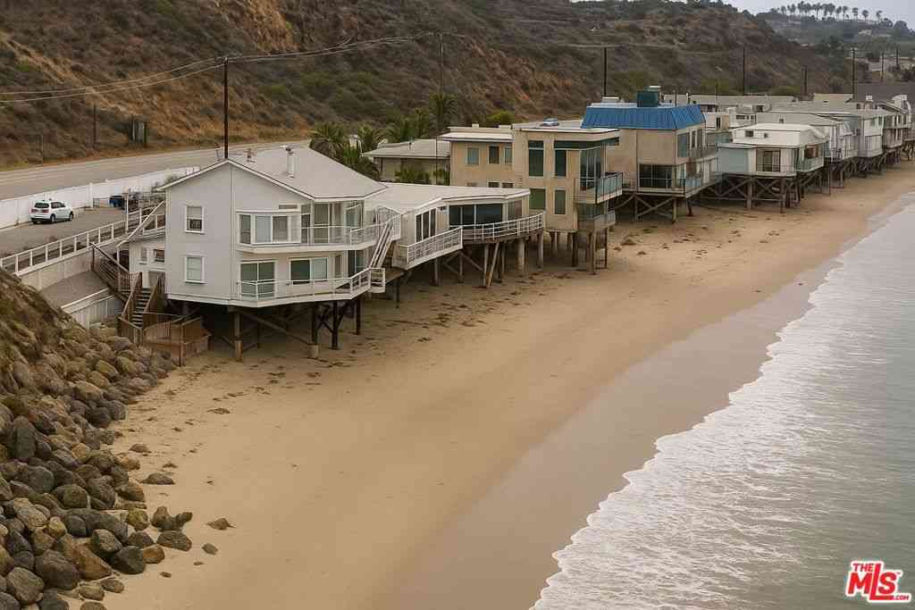 Homes For Sale - 44000 Pacific Coast Highway<br/> Ventura County, Malibu, CA 90265