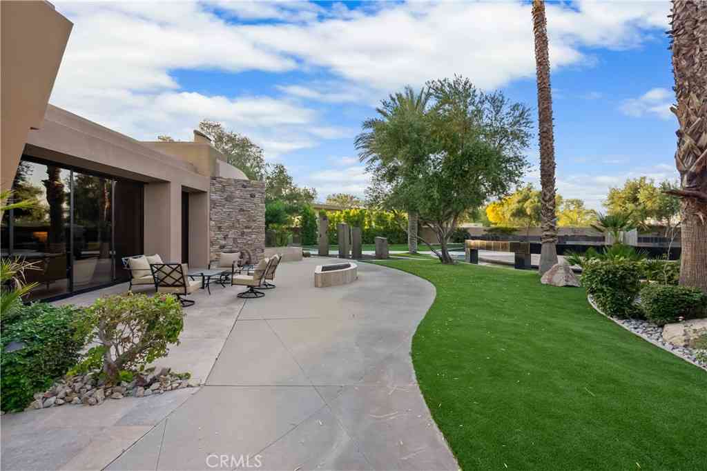 Homes For Rent - 68 Royal Saint Georges Way<br/> Rancho Mirage, CA 92270