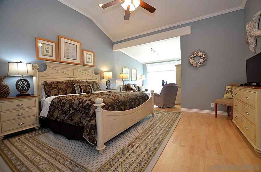 Townhouse For Rent - 95 Port Of Spain<br/> Coronado, CA 92118