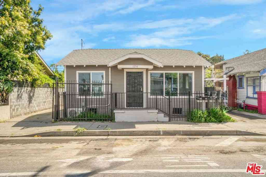Condo For Rent - 1256 Exposition Boulevard<br/> Los Angeles, CA 90007