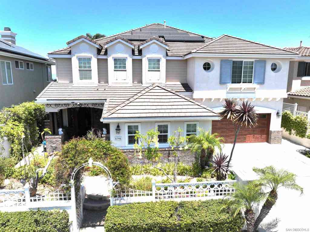 Homes For Sale - 5398 Shannon Ridge Ln<br/> San Diego, CA 92130