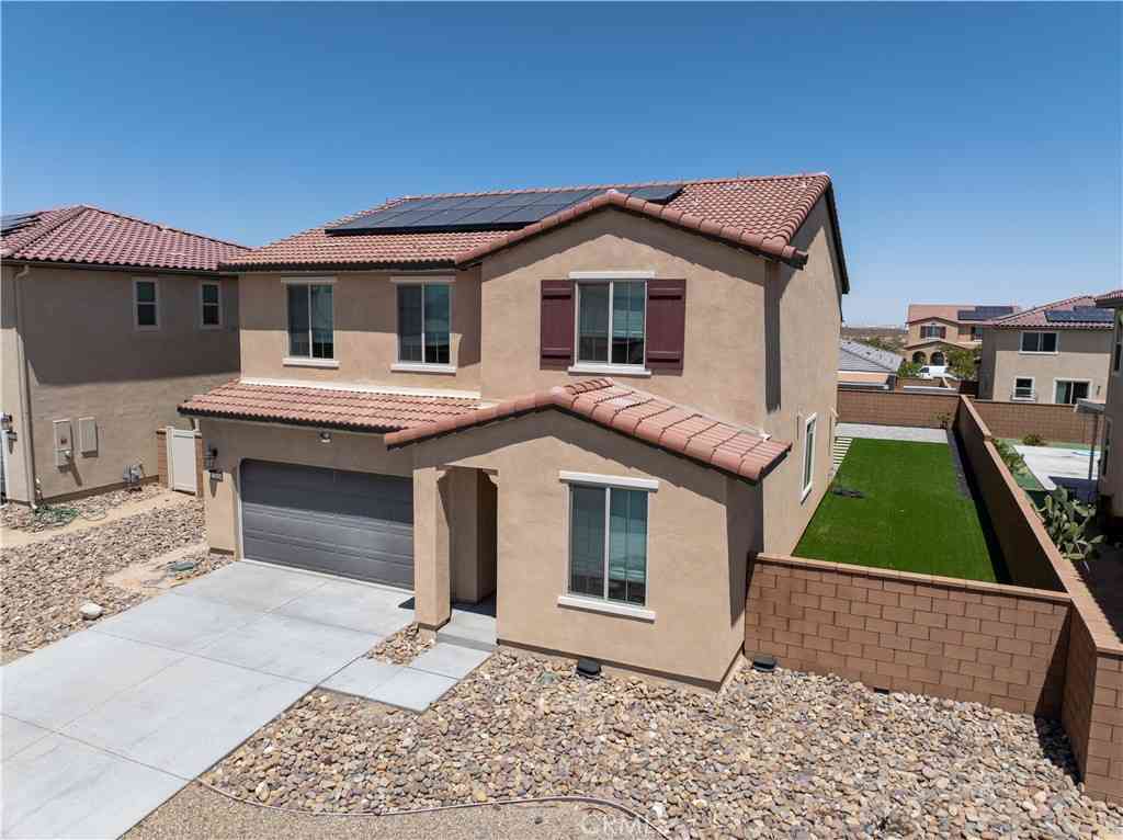 Homes For Sale - 12634 Berenda Street<br/> Victorville, CA 92394