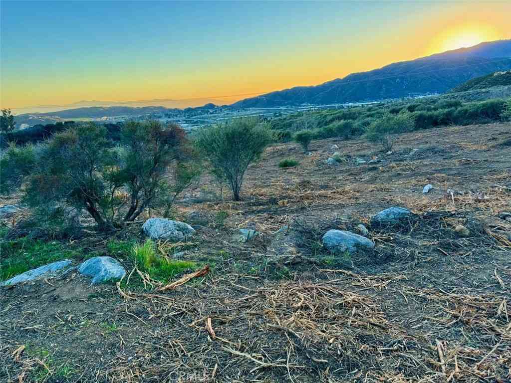 Vacant Land For Sale - 18681 Deercrest Estates Place<br/> Devore, CA 92407