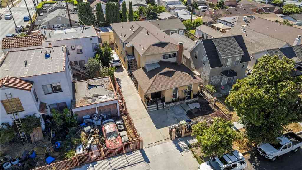 Multifamily For Sale - 3887 S Van Ness Avenue<br/> Los Angeles, CA 90062