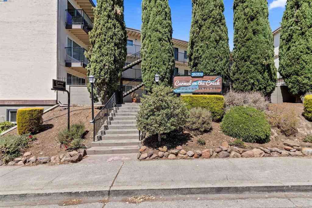 Condo For Sale - 1743 Carmel Dr #9<br/> Walnut Creek, CA 94596