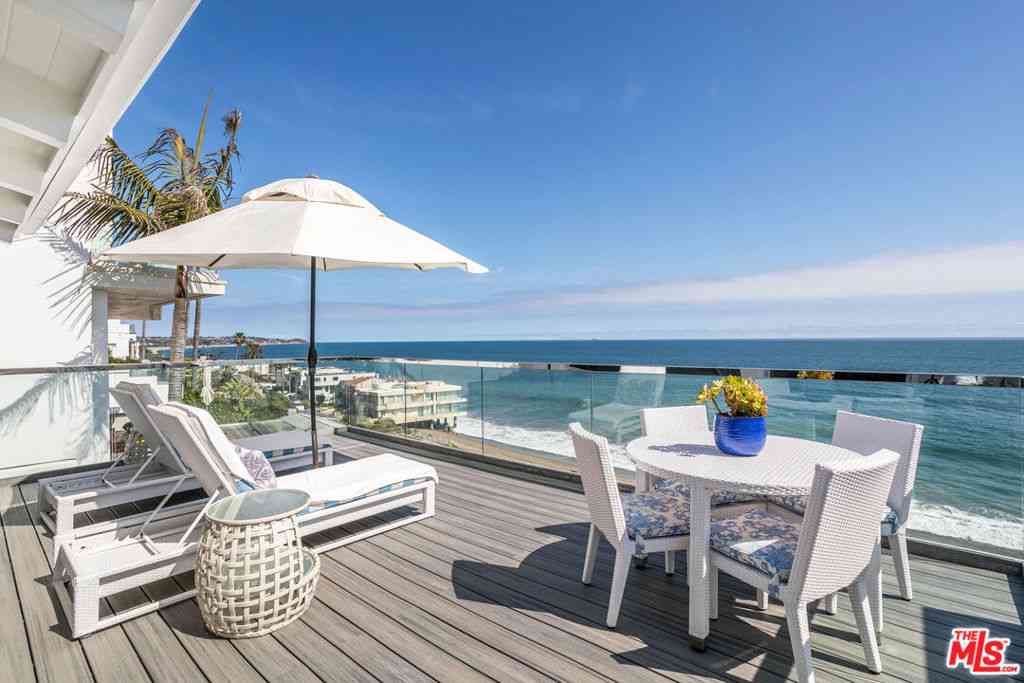 Homes For Sale - 31658 Broad Beach Road<br/> Malibu, CA 90265
