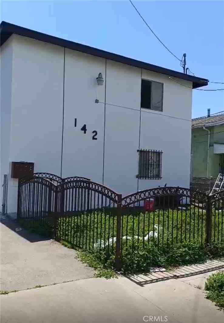 Multifamily For Rent - 142 W 94th Street<br/> Los Angeles, CA 90003