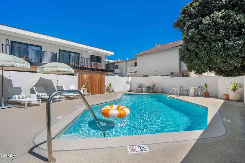 Condo For Rent - 5135 W W Wooley Road<br/> Oxnard, CA 93035