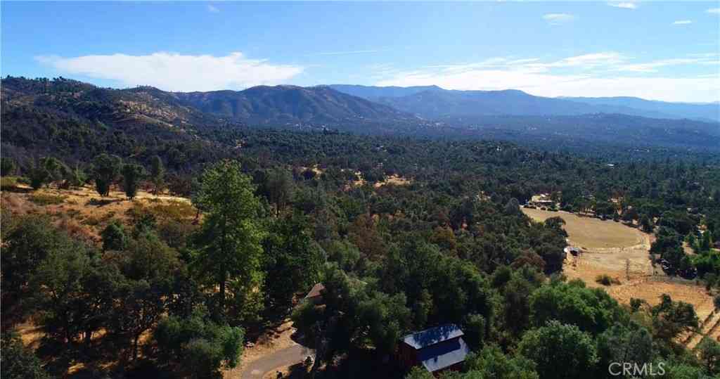 Homes For Sale - 5712 Twin Oaks<br/> Mariposa, CA 95338