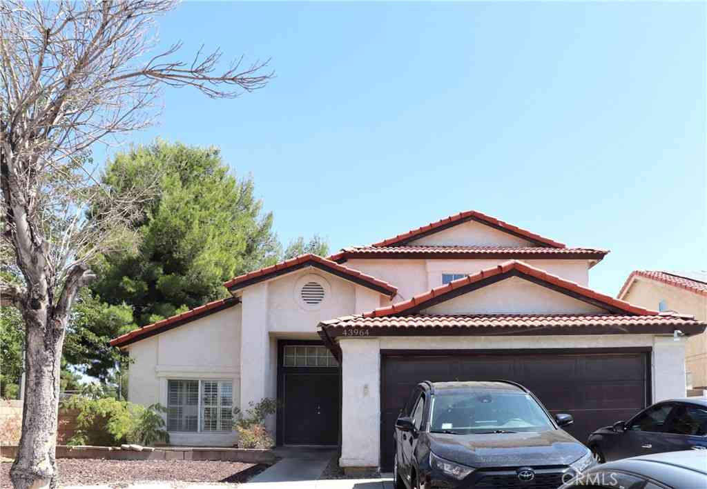 Homes For Sale - 43964 Fallon Drive<br/> Lancaster, CA 93535