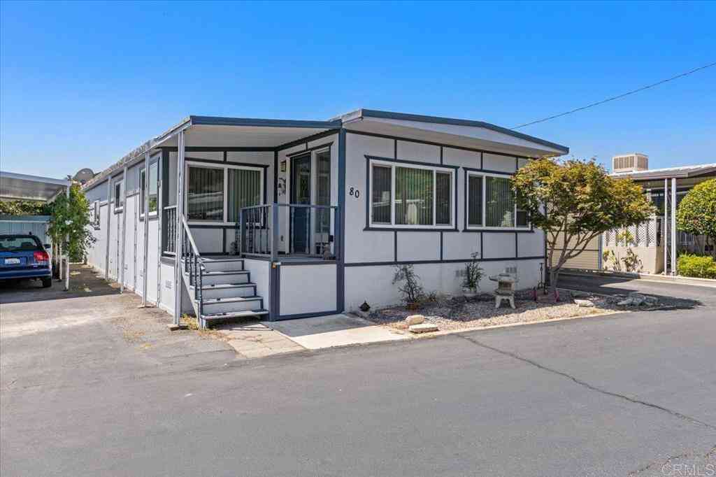 Mobile Home For Sale - 28890 Lilac Road #80<br/> Valley Center, CA 92082