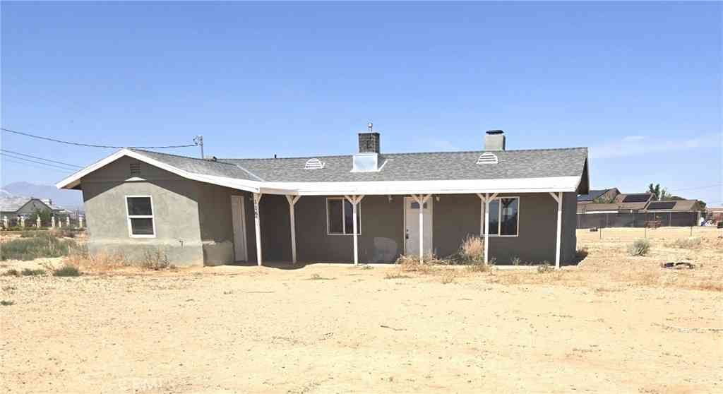Homes For Sale - 11651 Anza Road<br/> Apple Valley, CA 92308