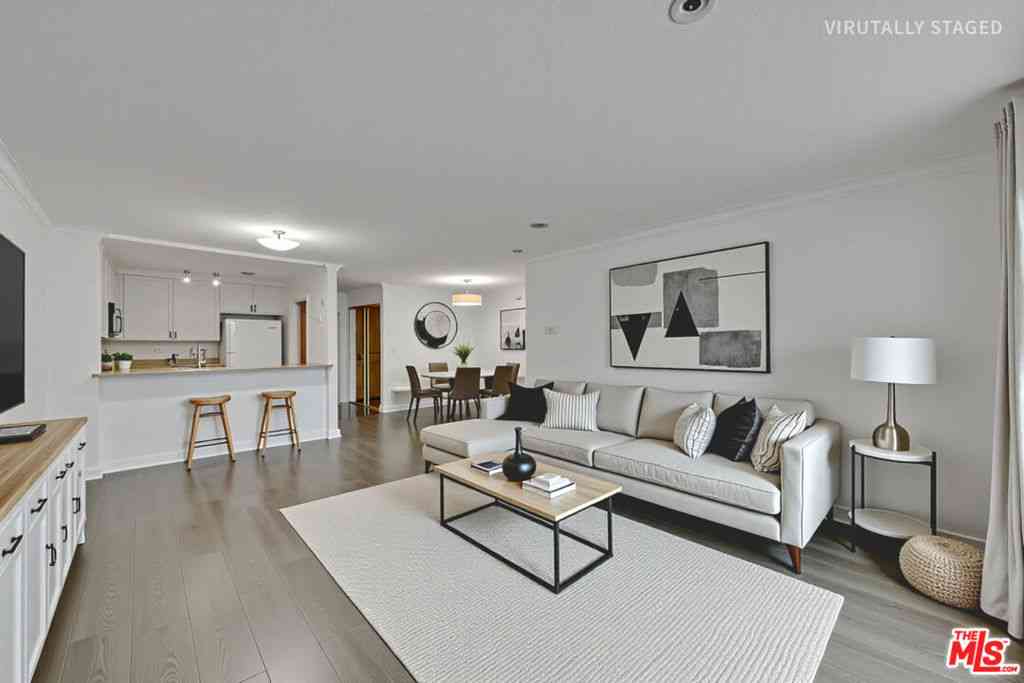 Condo For Sale - 121 S Hope Street #429<br/> Los Angeles, CA 90012