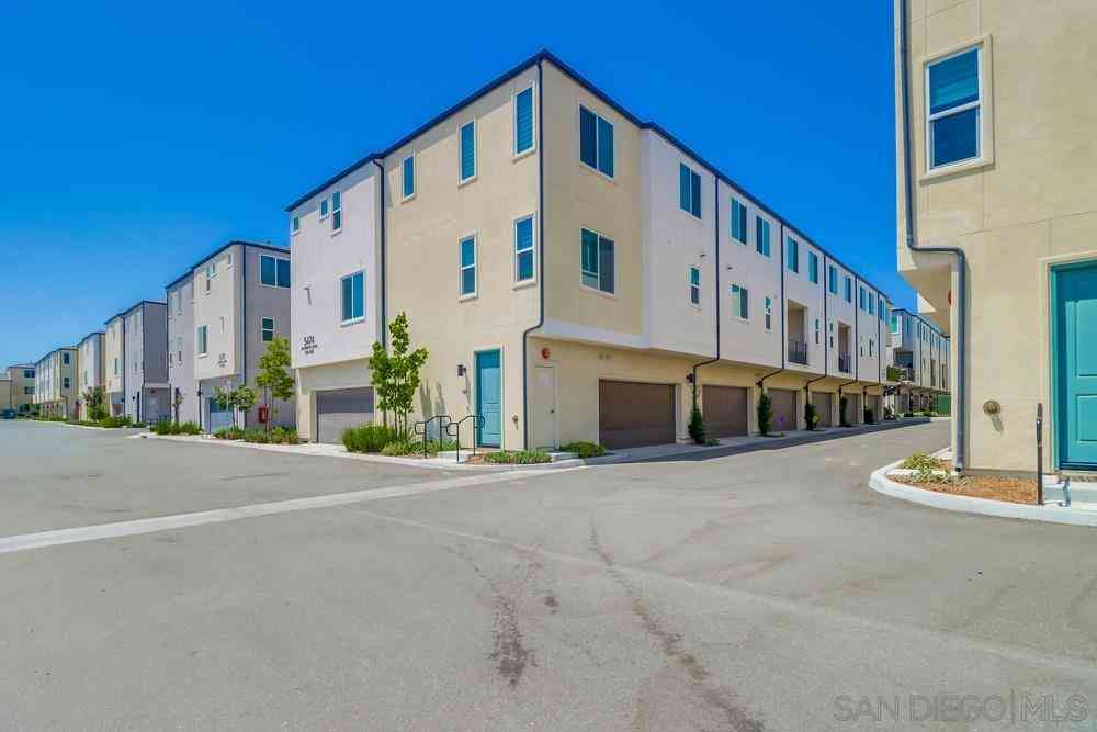 Townhouse For Sale - 5474 Shorefront Dr #157<br/> San Diego, CA 92154