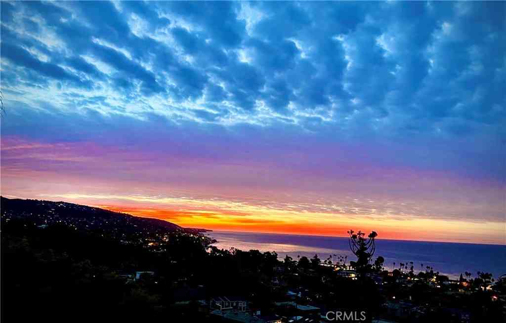 Homes For Rent - 570 Allview<br/> Laguna Beach, CA 92651