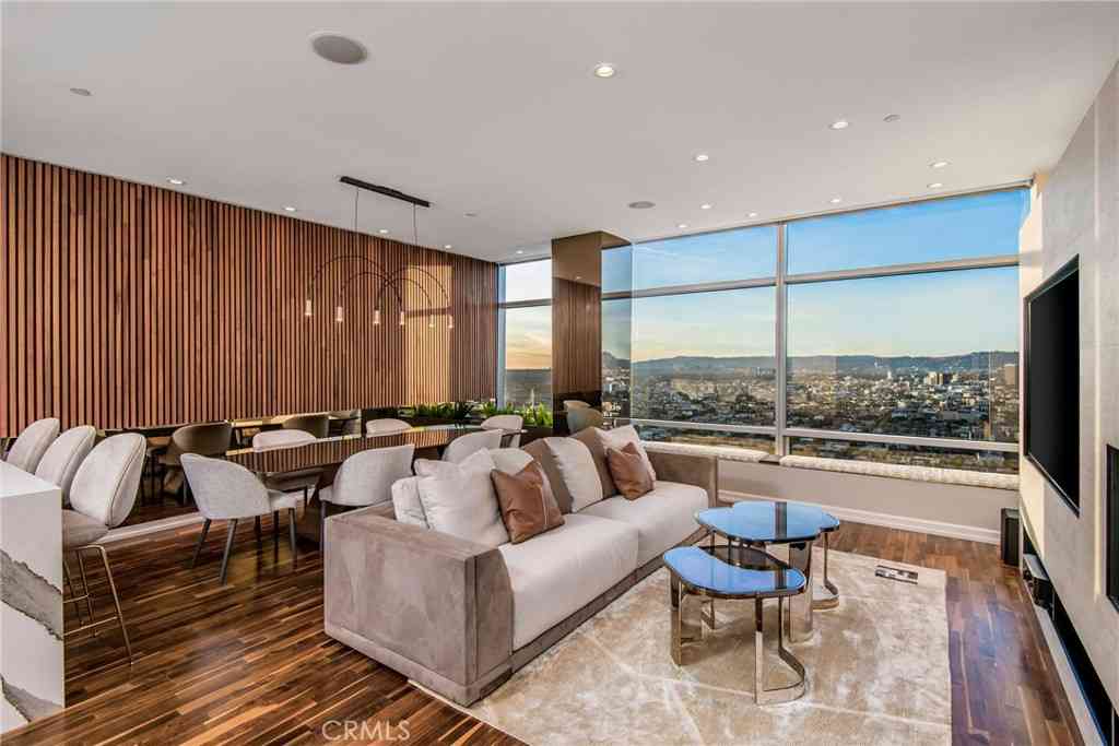 Condo For Sale - 900 W Olympic Boulevard #38D<br/> Los Angeles, CA 90015