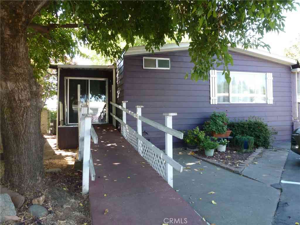 Mobile Home For Sale - 8 Cottonwood Circle<br/> Oroville, CA 95965