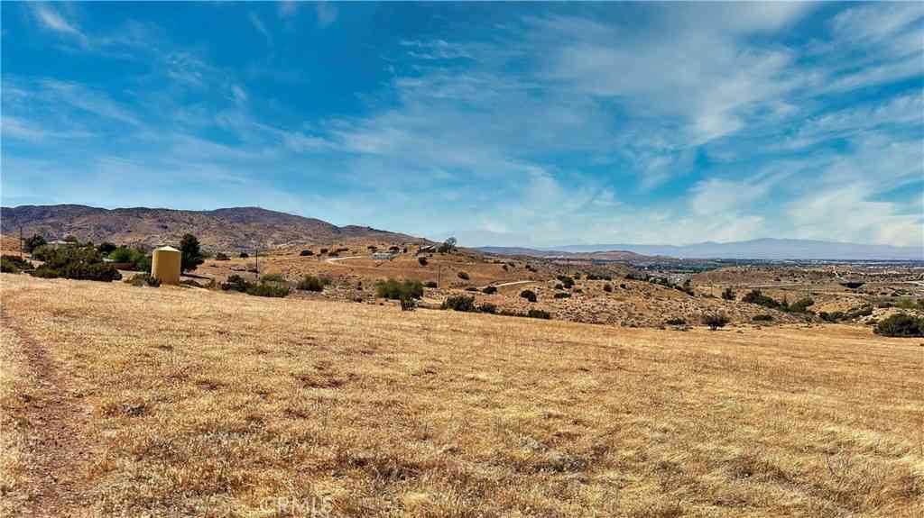 Vacant Land For Sale - 1 Small Rd.<br/> Palmdale, CA 93550