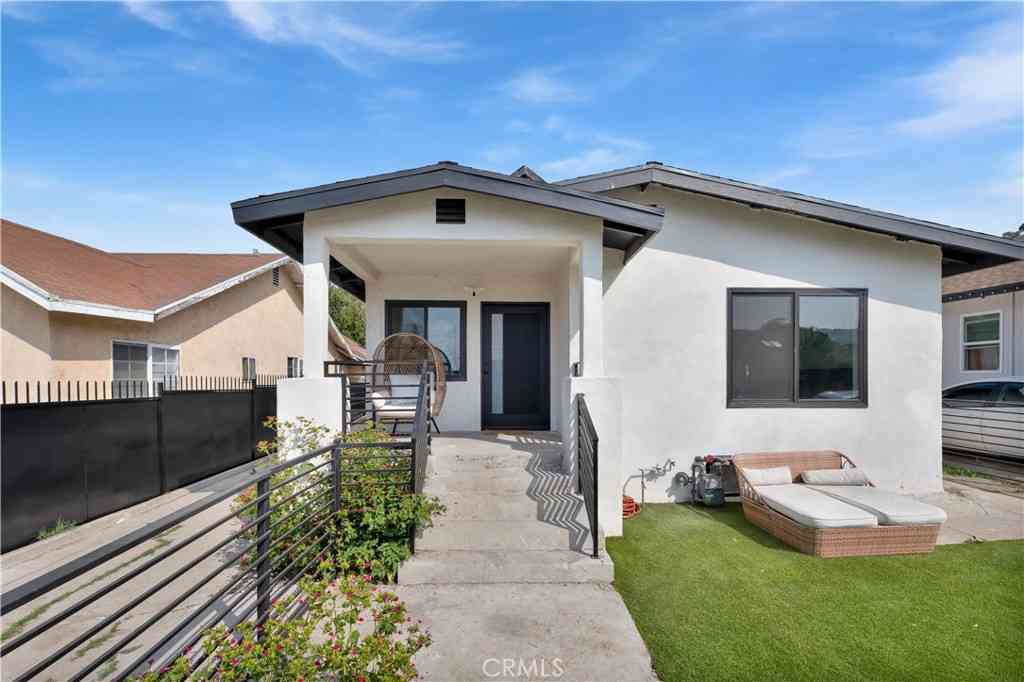 Multifamily For Rent - 3115 Arvia Street #1A<br/> Los Angeles, CA 90065