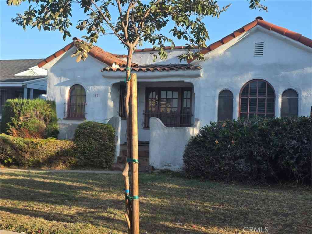 Homes For Sale - 142 W 110th Street<br/> Los Angeles, CA 90061