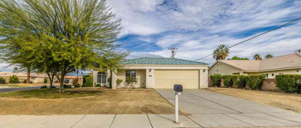 Homes For Sale - 68090 Santelmo Road<br/> Cathedral City, CA 92234
