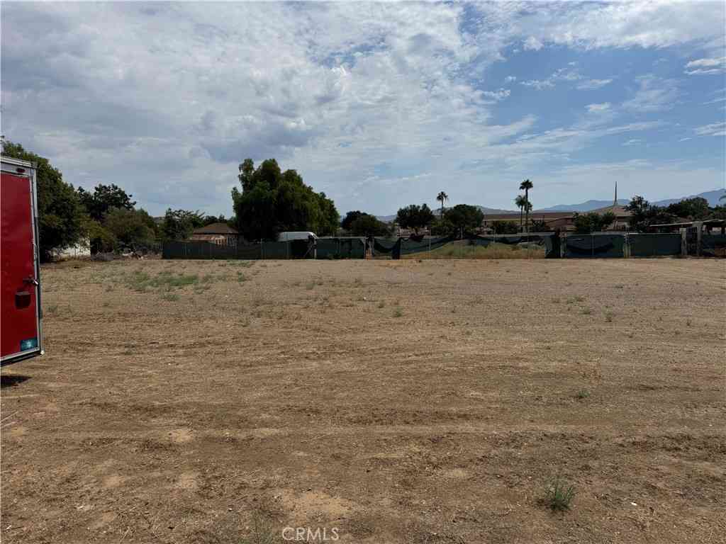 Homes For Rent - 5995 La Sierra Avenue<br/> Riverside, CA 92505