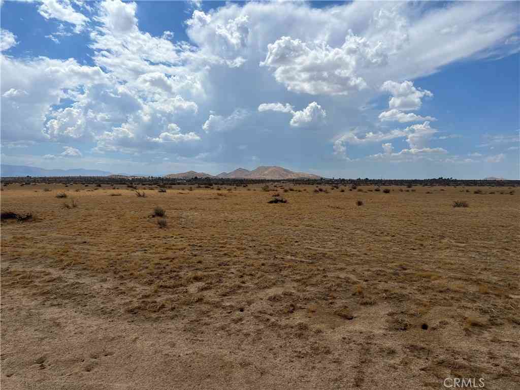 Vacant Land For Sale - 215 E Ste Vic Avenue I11 Ste<br/> Lancaster, CA 93535