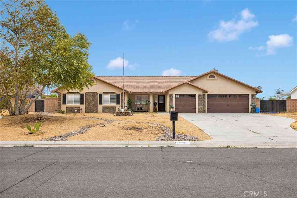 Homes For Sale - 13262 Cuyamaca Road<br/> Apple Valley, CA 92308