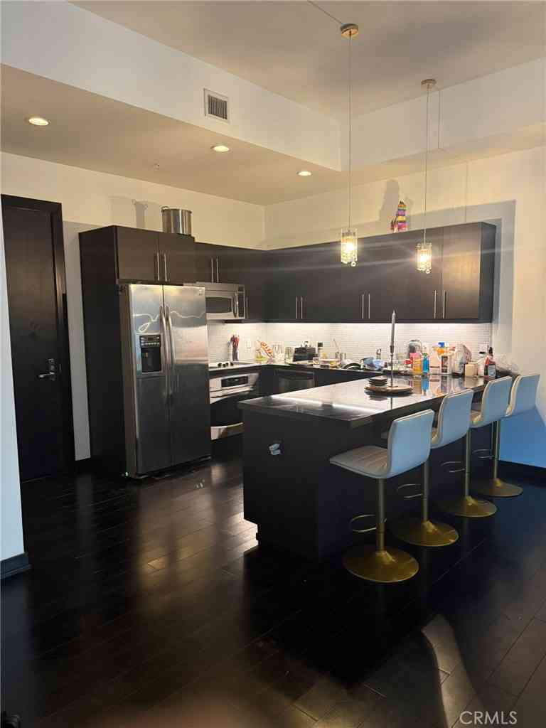 Condo For Sale - 655 S Hope Street #902<br/> Los Angeles, CA 90017