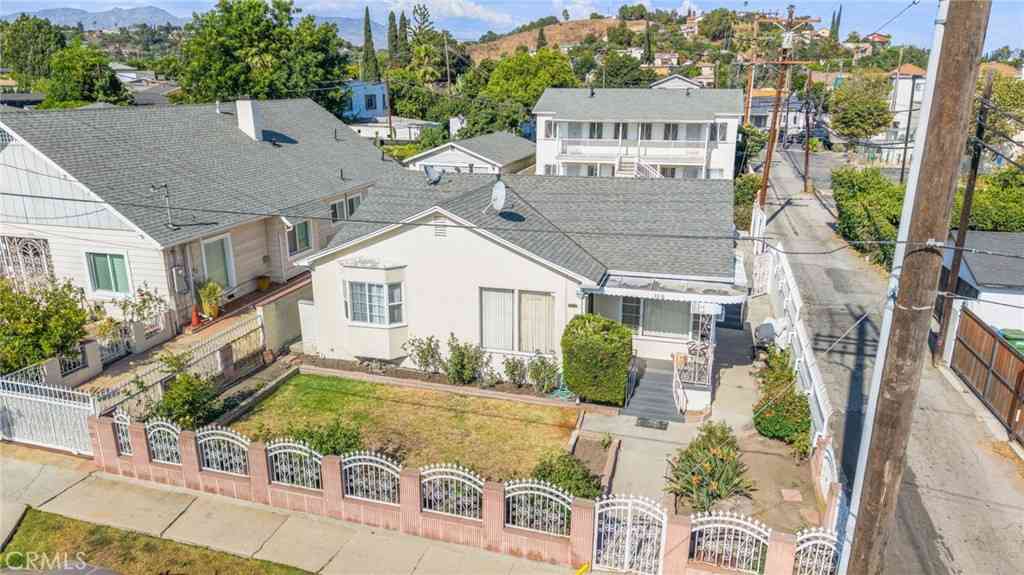 Homes For Sale - 3814 Portola Avenue<br/> Los Angeles, CA 90032