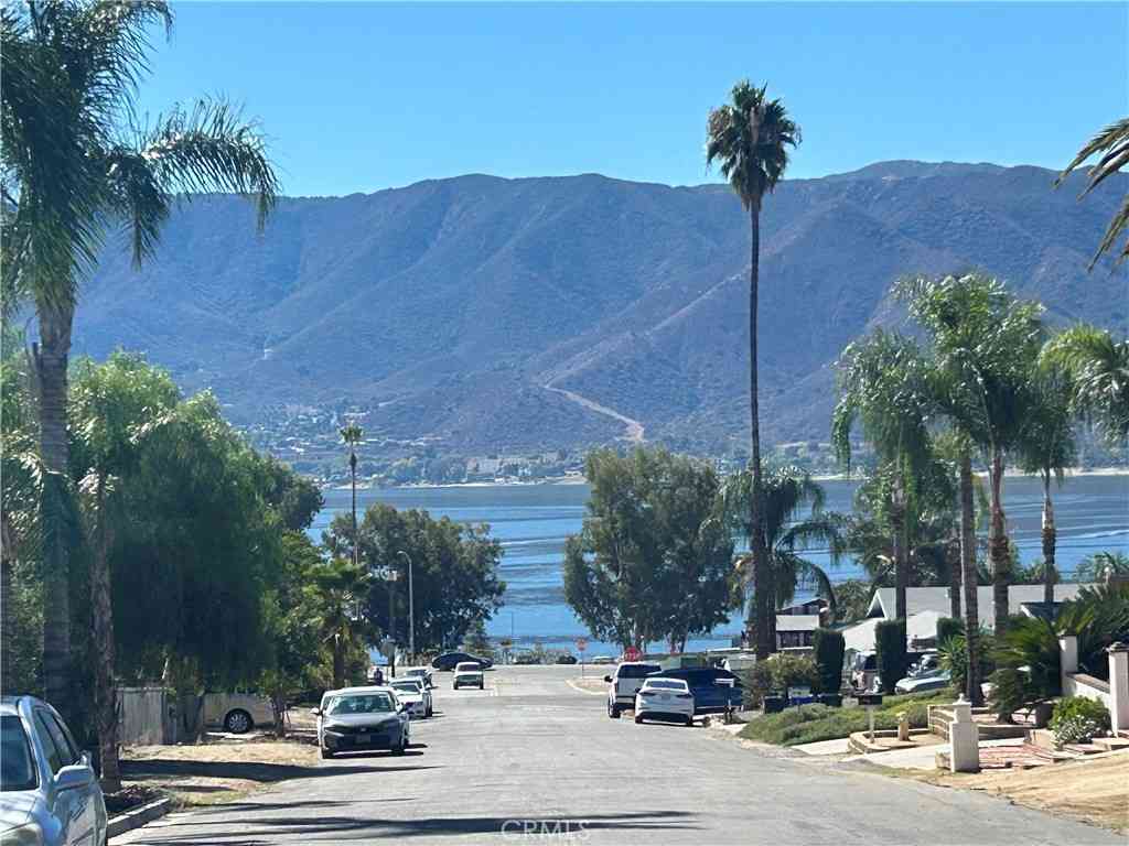 Homes For Sale - 221 Matich Street<br/> Lake Elsinore, CA 92530