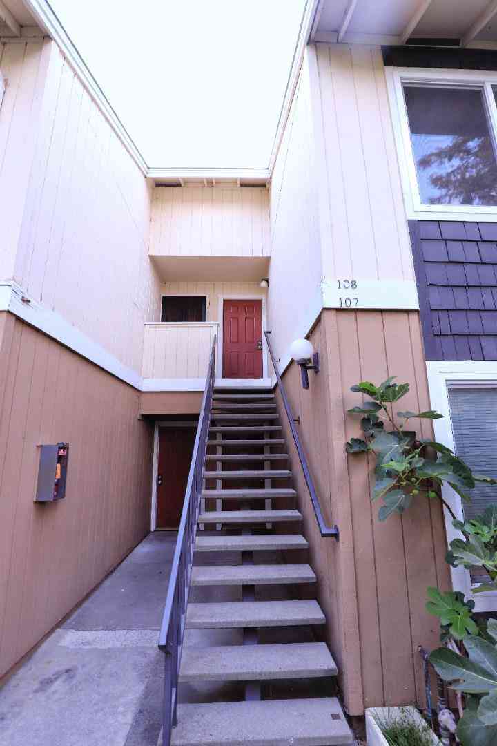 Condo For Sale - 2599 Easton Lane #108<br/> San Jose, CA 95133