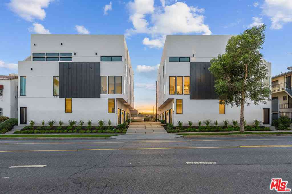 Homes For Sale - 2600 N Glassell Street<br/> Los Angeles, CA 90026