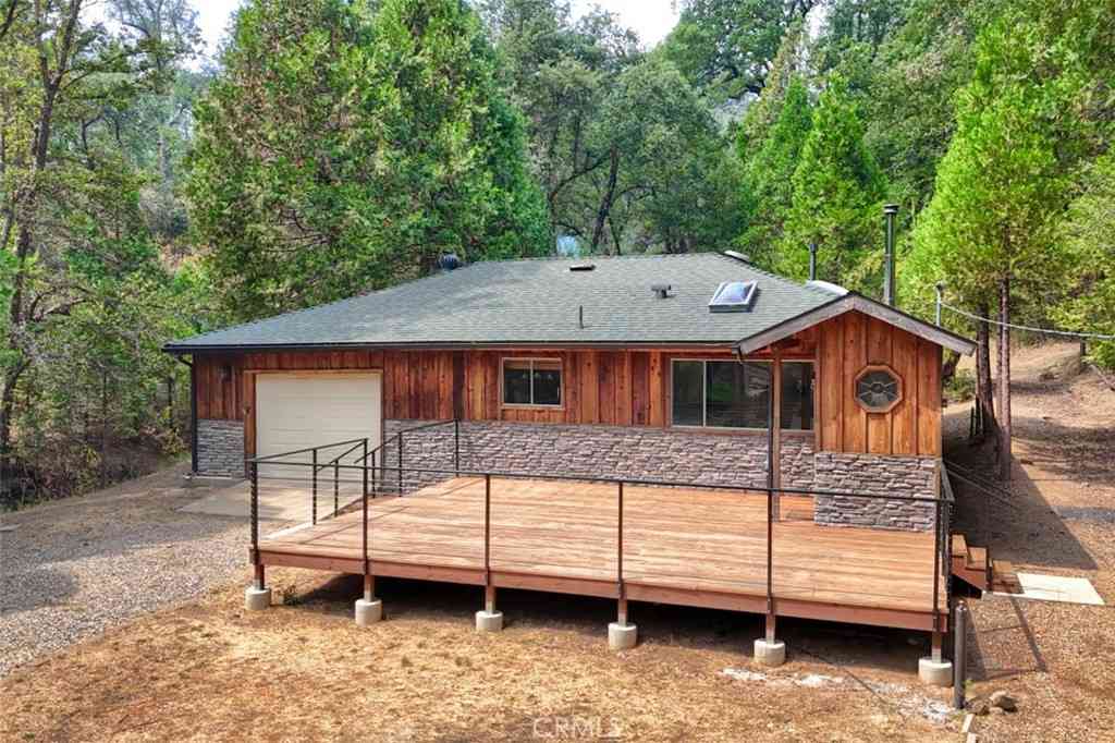 Homes For Sale - 7115 Hites Cove Road<br/> Mariposa, CA 95338
