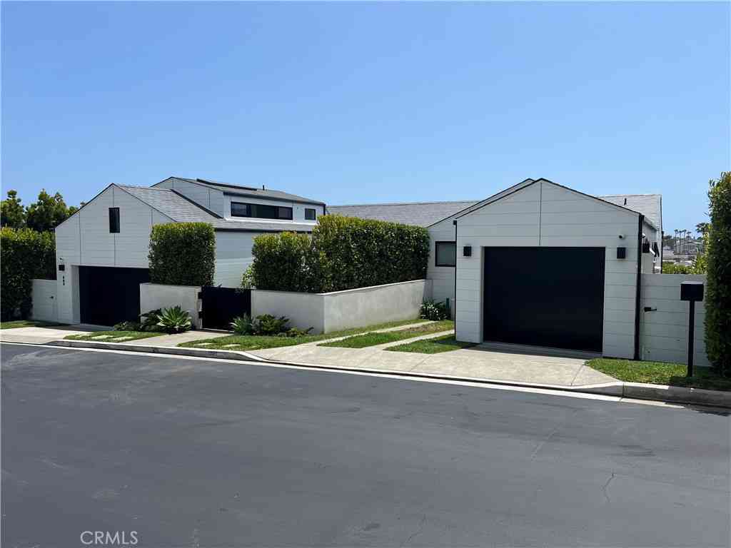 Homes For Rent - 809 Emerald Bay<br/> Laguna Beach, CA 92651