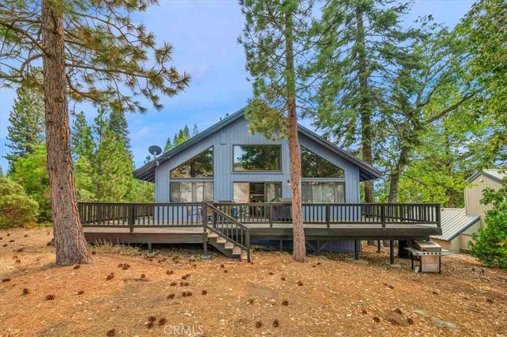 Homes For Sale - 39536 Musick Falls Road<br/> Shaver Lake, CA 93664