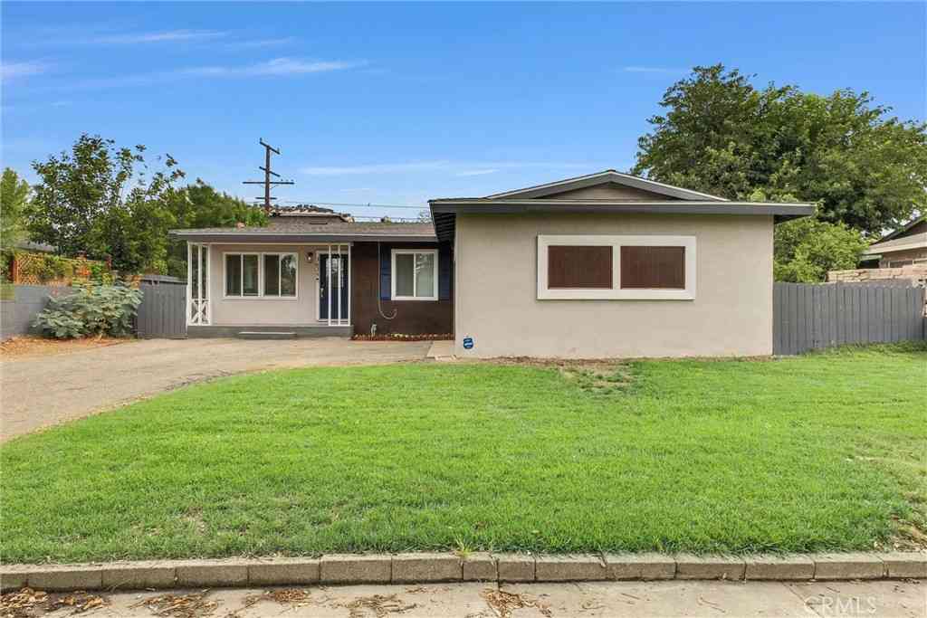 Homes For Sale - 3625 Ross Street<br/> Riverside, CA 92503