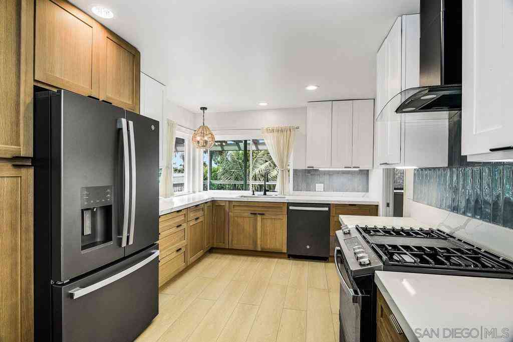 Homes For Rent - 4462 Algeciras<br/> San Diego, CA 92107